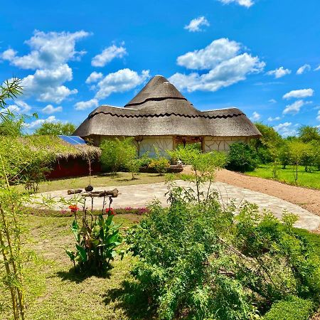 Murchison Falls Bamboo Village Paraa Exterior foto
