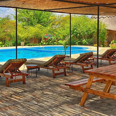 Murchison Falls Bamboo Village Paraa Exterior foto