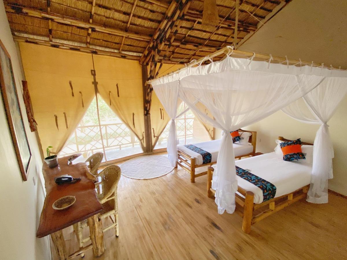 Murchison Falls Bamboo Village Paraa Exterior foto